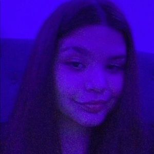 Meet your Posher, Nia lexi